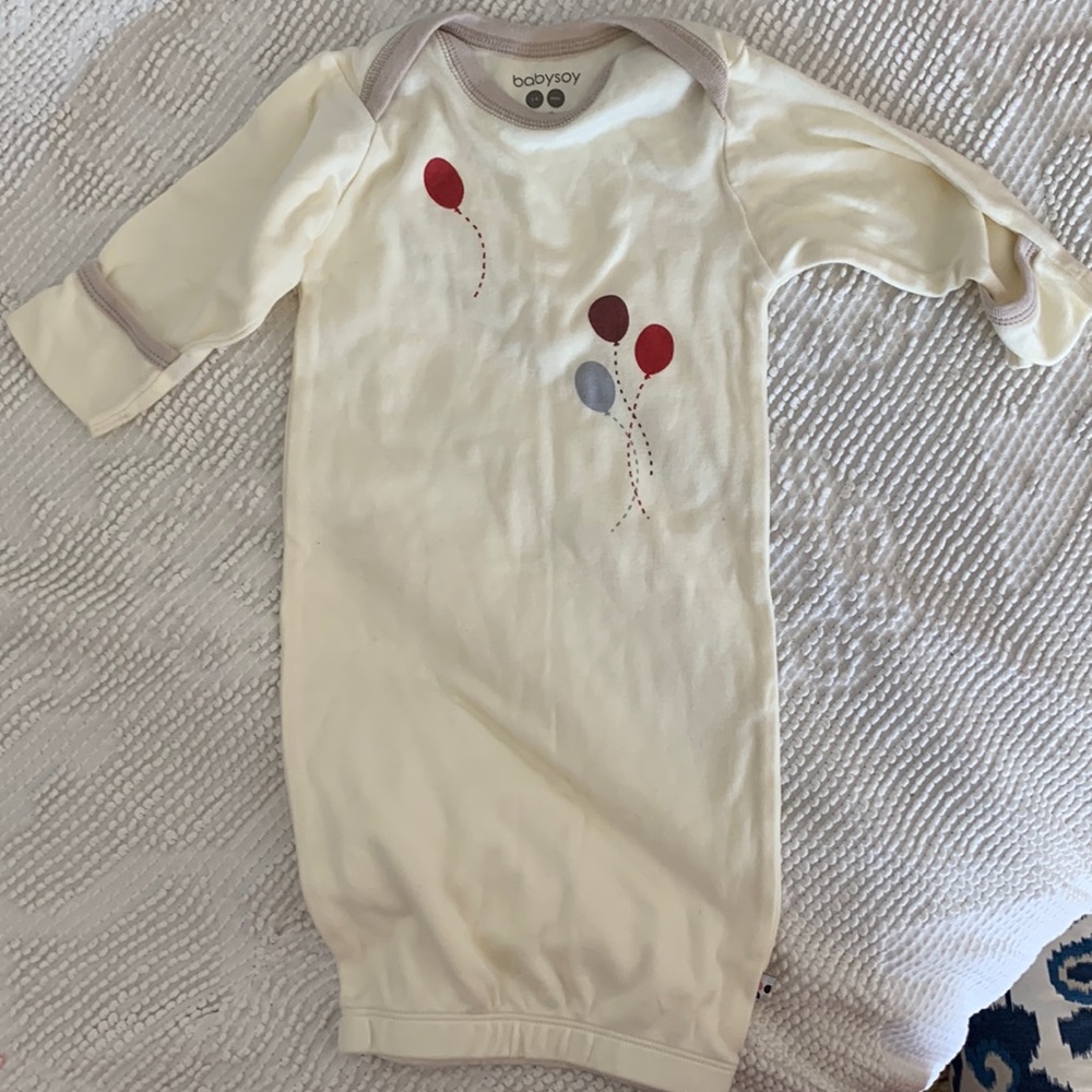Babysoy NWOT Sleeper Gown. 3-6 months